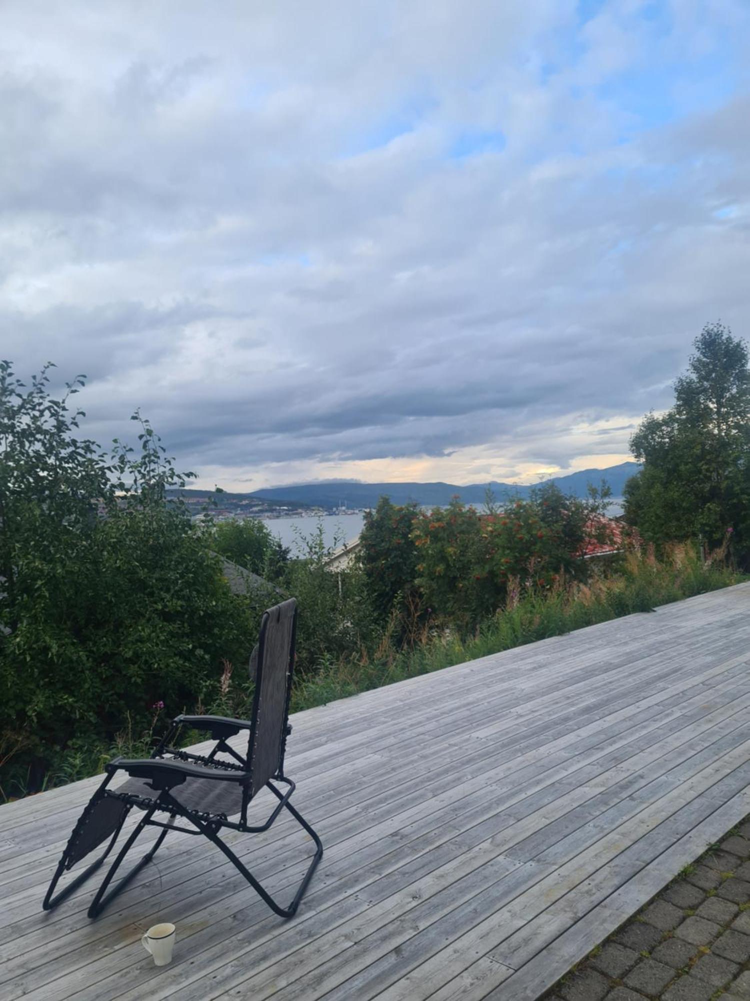 Leiligheten Pa Tomasjordnesvegen Tromso Exterior photo